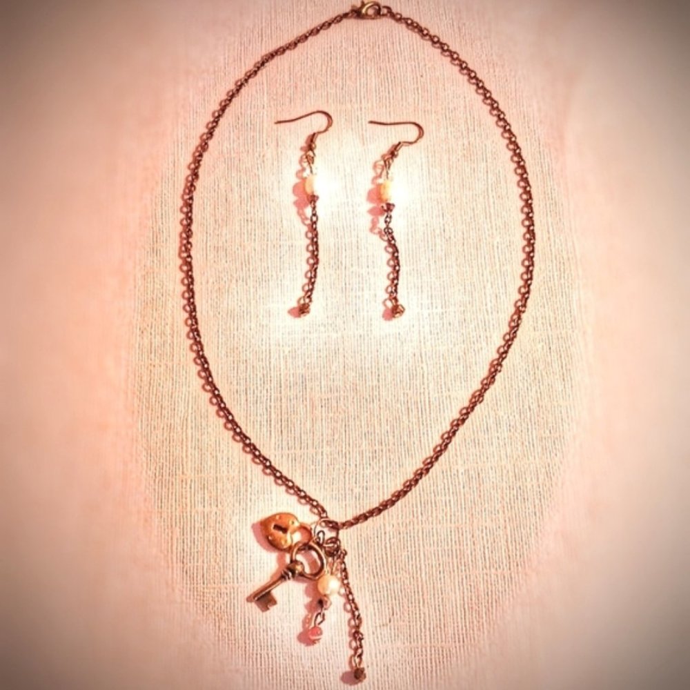 Chain n charm necklace and earrings set